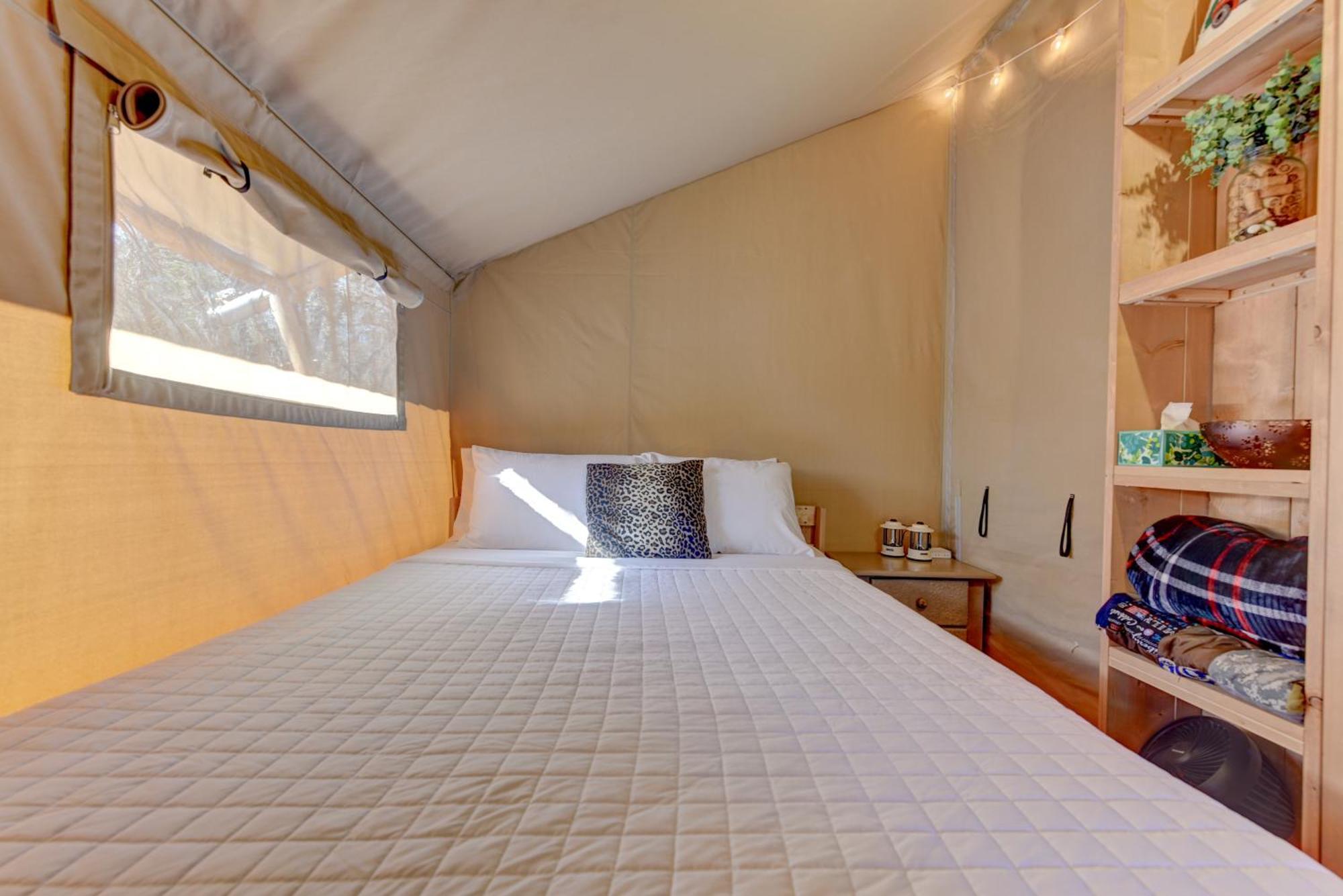 Hotel 12 Fires Luxury Glamping With Heating #1 Johnson City Esterno foto