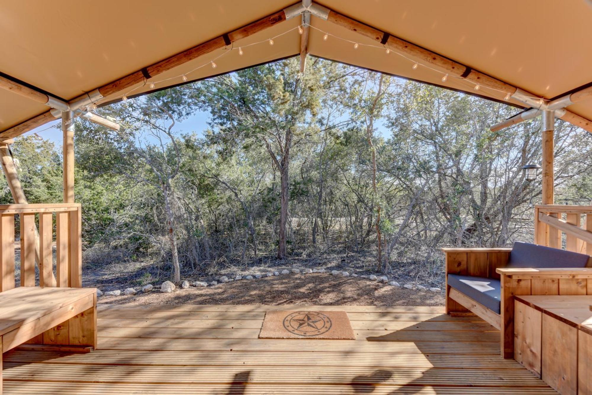 Hotel 12 Fires Luxury Glamping With Heating #1 Johnson City Esterno foto
