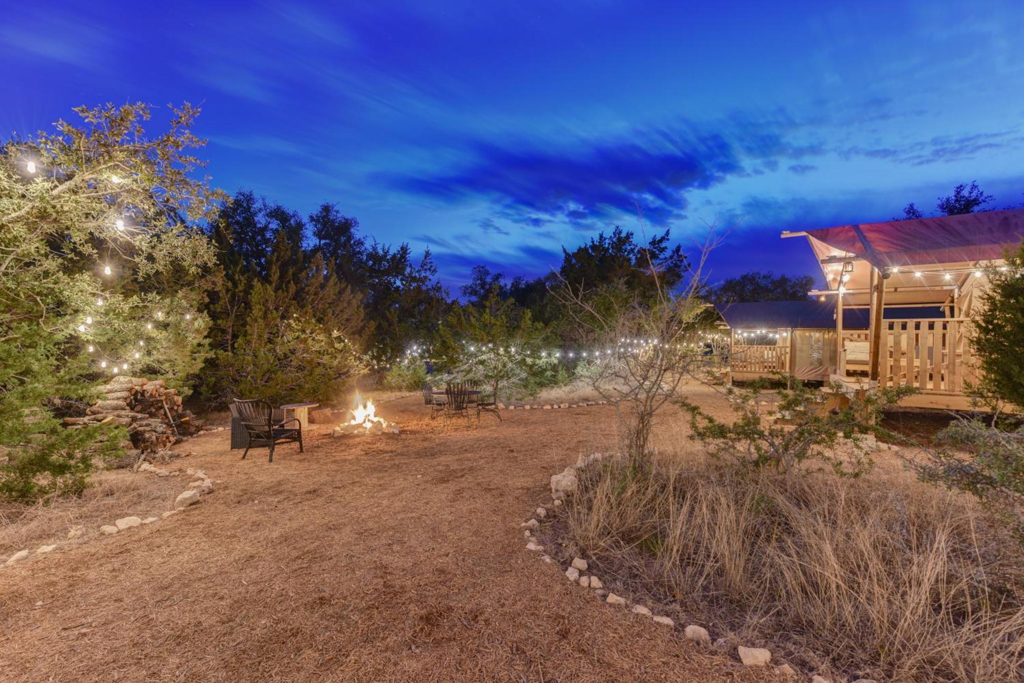 Hotel 12 Fires Luxury Glamping With Heating #1 Johnson City Esterno foto
